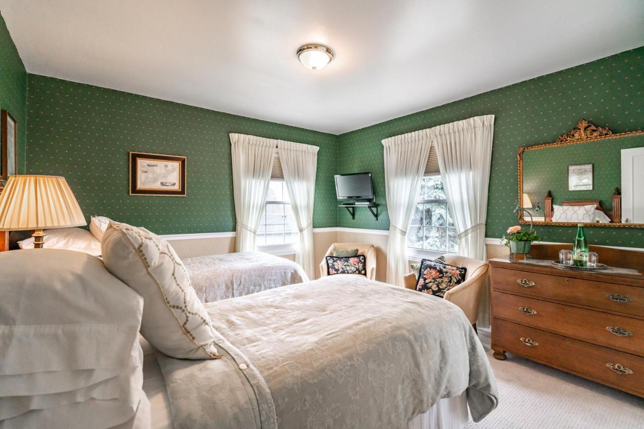 ניאגרה און דה לייק Abacot Hall Bed & Breakfast מראה חיצוני תמונה